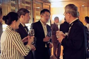 社交价值:怎么判断自己是否是高价值男生-泡学网-奕声情感,PUA,展示面,撩妹,聊天,情感挽回,泡学书籍,迷男方法,泡学网白鹤,搭讪,恋爱技巧,泡妞秘籍,社交软件,怎么追女生