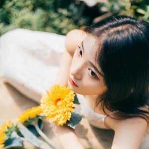 女生喜欢一个人眼神 这5种眼神特别明显喜欢-泡学网-奕声情感,PUA,展示面,撩妹,聊天,情感挽回,泡学书籍,迷男方法,泡学网白鹤,搭讪,恋爱技巧,泡妞秘籍,社交软件,怎么追女生