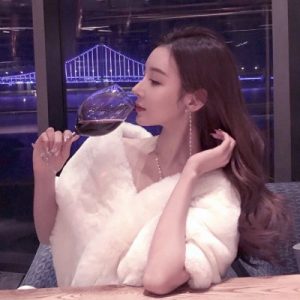 教你喜欢你的女生看你的眼神是这样-泡学网-奕声情感,PUA,展示面,撩妹,聊天,情感挽回,泡学书籍,迷男方法,泡学网白鹤,搭讪,恋爱技巧,泡妞秘籍,社交软件,怎么追女生