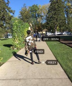 朋友圈吸引妹子,陌生到让她爱上你的方式-泡学网-奕声情感,PUA,展示面,撩妹,聊天,情感挽回,泡学书籍,迷男方法,泡学网白鹤,搭讪,恋爱技巧,泡妞秘籍,社交软件,怎么追女生