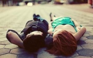 狮子男喜欢你的小动作-泡学网-奕声情感,PUA,展示面,撩妹,聊天,情感挽回,泡学书籍,迷男方法,泡学网白鹤,搭讪,恋爱技巧,泡妞秘籍,社交软件,怎么追女生