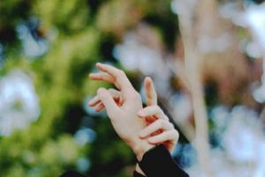 爱你的女人突然放手了说明什么?该怎么办-泡学网-奕声情感,PUA,展示面,撩妹,聊天,情感挽回,泡学书籍,迷男方法,泡学网白鹤,搭讪,恋爱技巧,泡妞秘籍,社交软件,怎么追女生