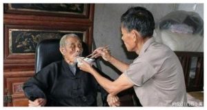 老人在最后临终时会感到害怕吗?-泡学网-奕声情感,PUA,展示面,撩妹,聊天,情感挽回,泡学书籍,迷男方法,泡学网白鹤,搭讪,恋爱技巧,泡妞秘籍,社交软件,怎么追女生