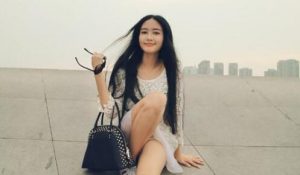 女生回消息慢说明什么?看出她对你的态度-泡学网-奕声情感,PUA,展示面,撩妹,聊天,情感挽回,泡学书籍,迷男方法,泡学网白鹤,搭讪,恋爱技巧,泡妞秘籍,社交软件,怎么追女生